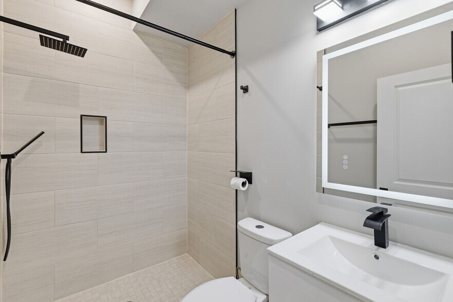 Building Photo - 856 N 19th St