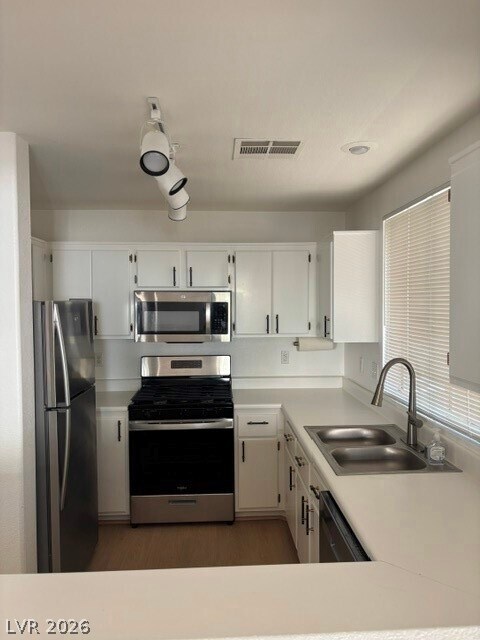 Building Photo - 9567 Belle Reserve St