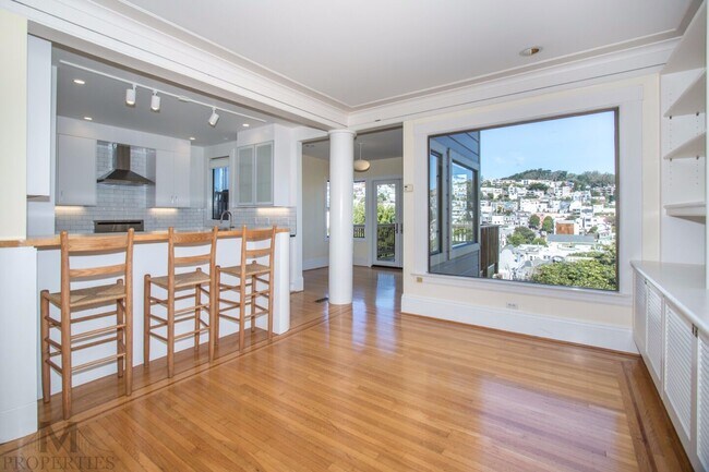 Building Photo - Eureka Valley/Castro 4 Bed + Bonus Room, 3 Bath, 2 Car Garage, City & Valley Views