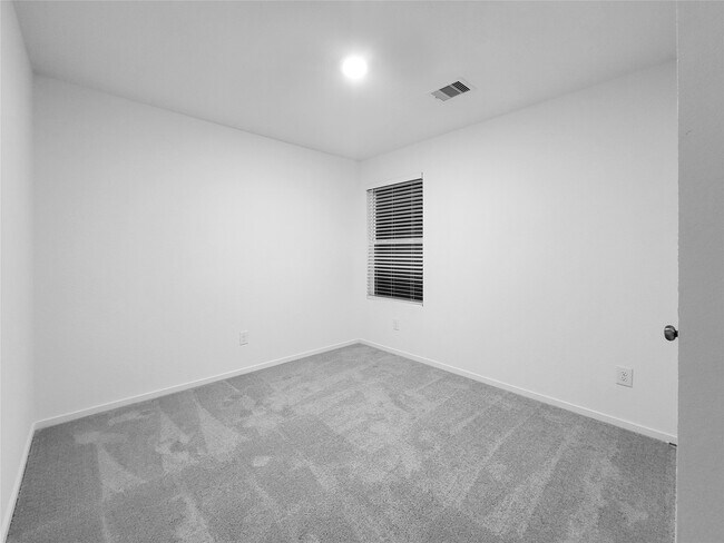 Building Photo - 31449 Moore Rd