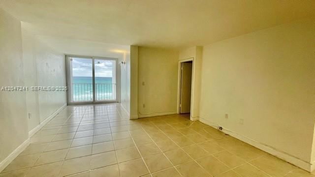 Building Photo - 6450 Collins Ave