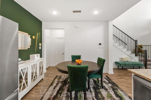 Building Photo - 5824 Ridgeline Dr