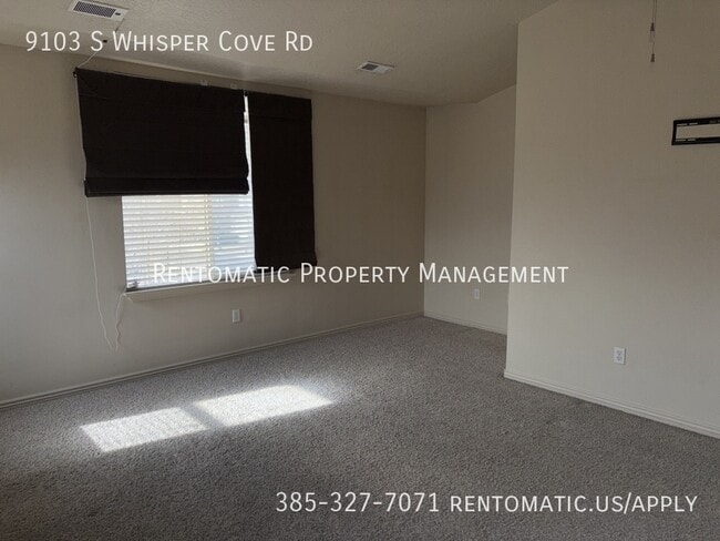 Building Photo - 9103 Whisper Cove Rd