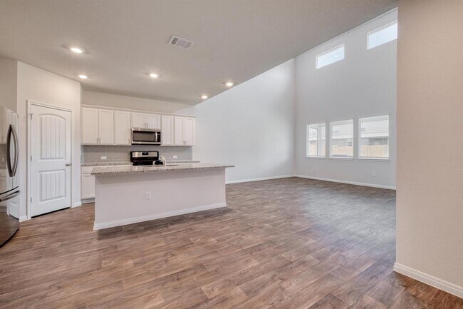 Building Photo - 113 Finley Rae Dr