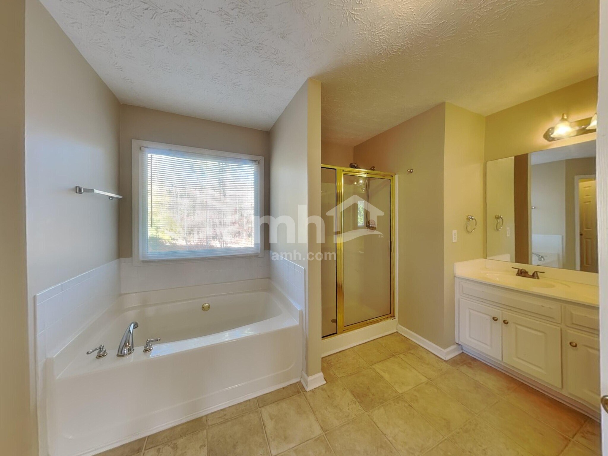 Building Photo - 5435 Silk Oak Way