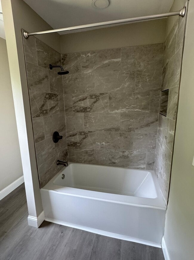 Building Photo - 445 W 25th St