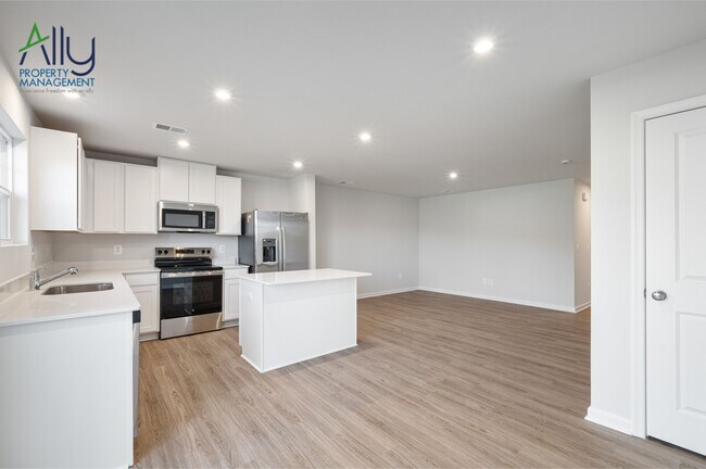 Building Photo - 44 Sophie Kathryn Dr