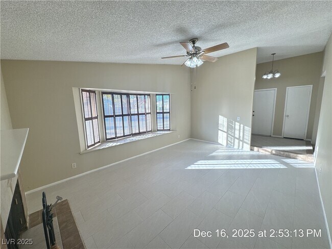 Building Photo - 3674 Duneville St