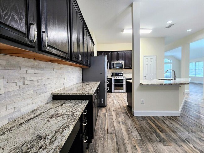 Building Photo - 25807 Elmley Pl