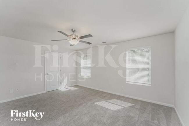 Building Photo - 2094 Cypress Village Dr NW