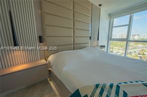 Building Photo - 18201 Collins Ave