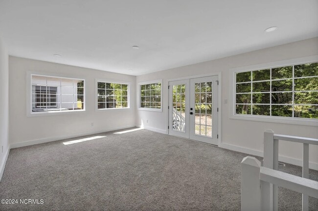 Building Photo - 204 S Harris St