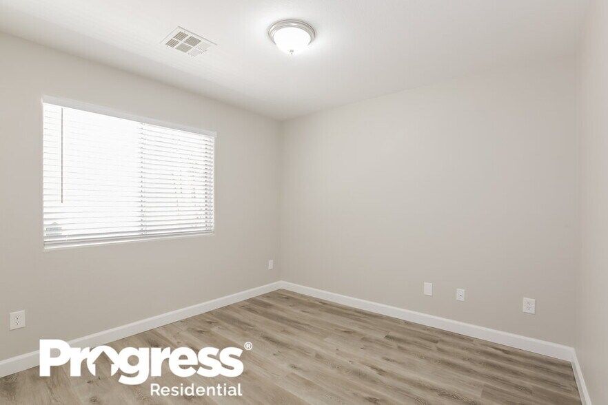 Building Photo - 9775 Bonanza Creek Ave