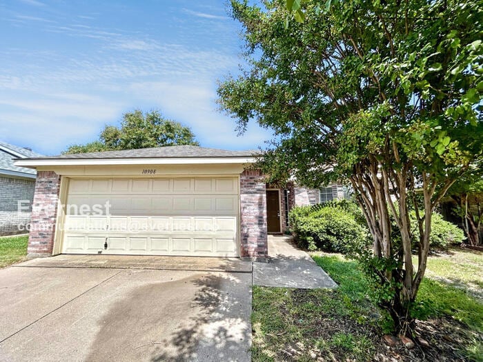 Primary Photo - 10908 Deauville Cir S