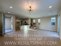 Building Photo - Beautiful Upgraded 3 Bedroom + Bonus Room Townhome in a Highly Desirable Location!