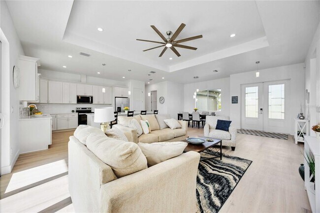 Building Photo - 6146 Grandeur St