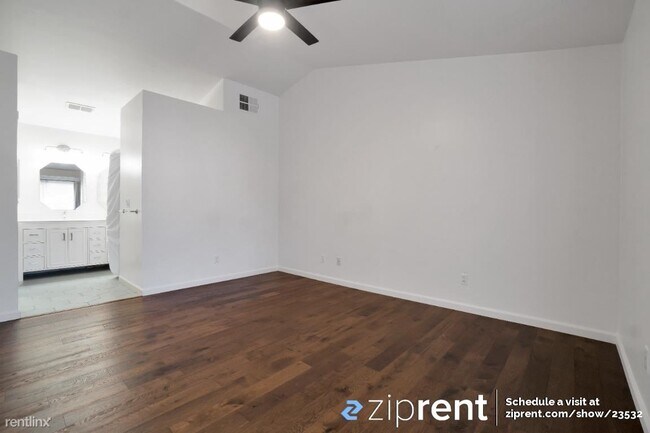 Building Photo - 3 br, 2.5 bath House - 9404 Fox Den Court,...