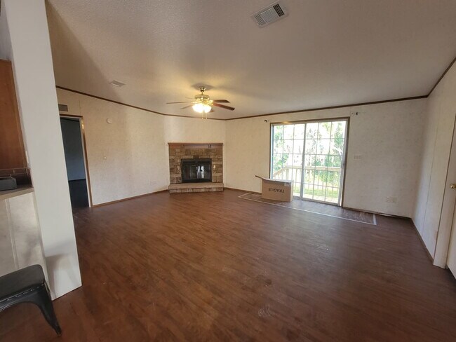 Building Photo - 4541 Deer Run Rd