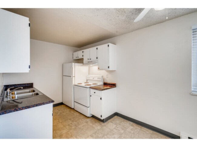 Building Photo - 3680 S Lowell Blvd