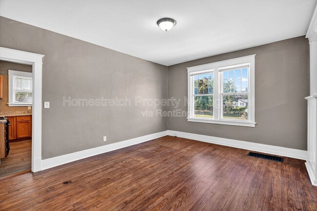 Building Photo - 2330 Hord Ave