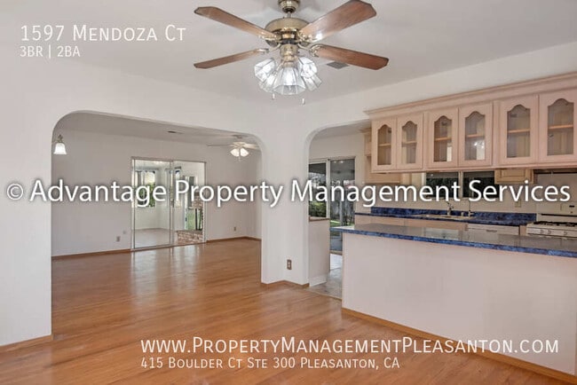 Building Photo - 1597 Mendoza Ct