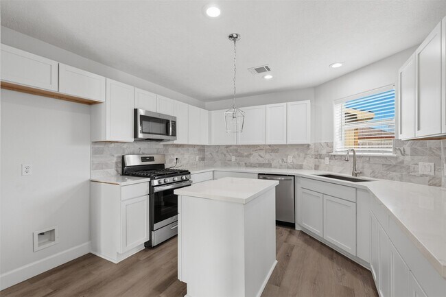 Building Photo - 9026 McGallion Rd