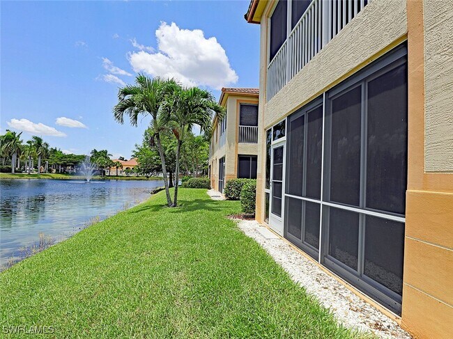 Building Photo - 15460 Bellamar Cir
