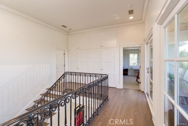 Building Photo - 1024 Granvia Altamira