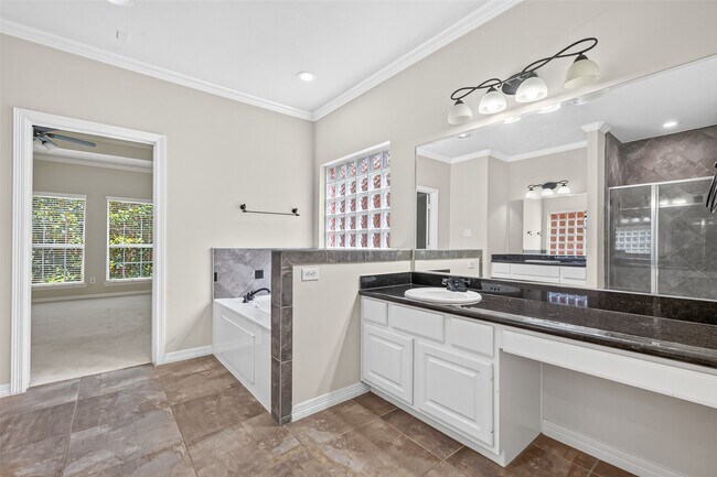 Building Photo - 13318 Olive Trail