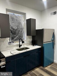 Building Photo - 1551 Church St