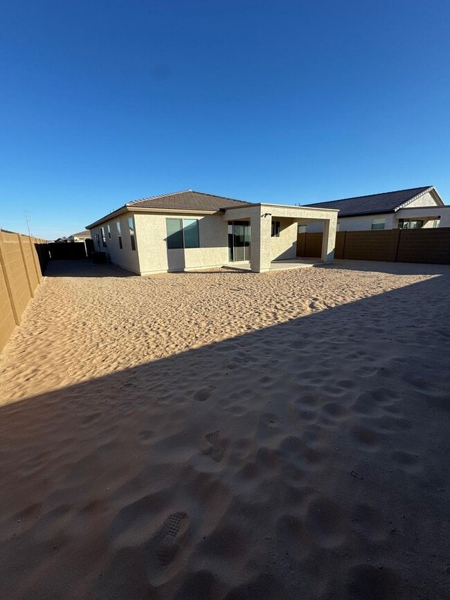 Building Photo - Brand New- SANTANA CAMILO