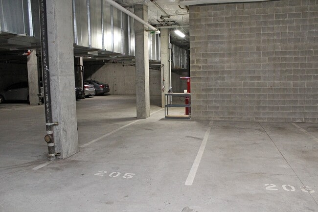 Building Photo - 2335 NW Raleigh St