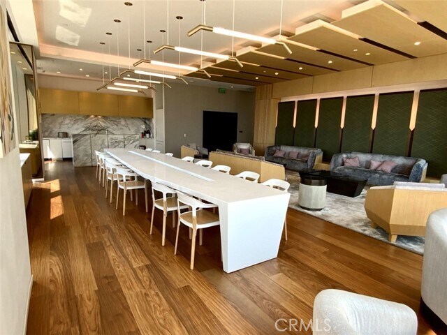 Building Photo - 889 Francisco St