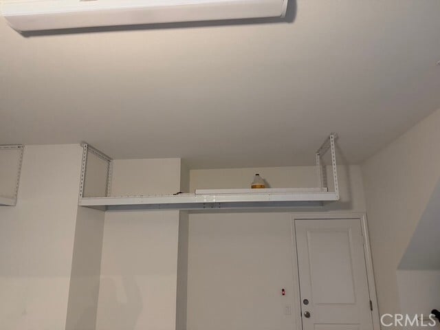 Building Photo - 2420 E Lincoln Ave