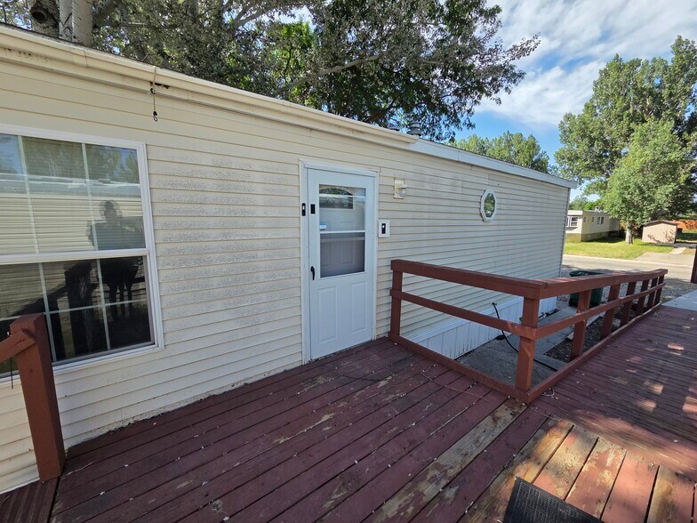 Building Photo - 1511 Mydland Rd