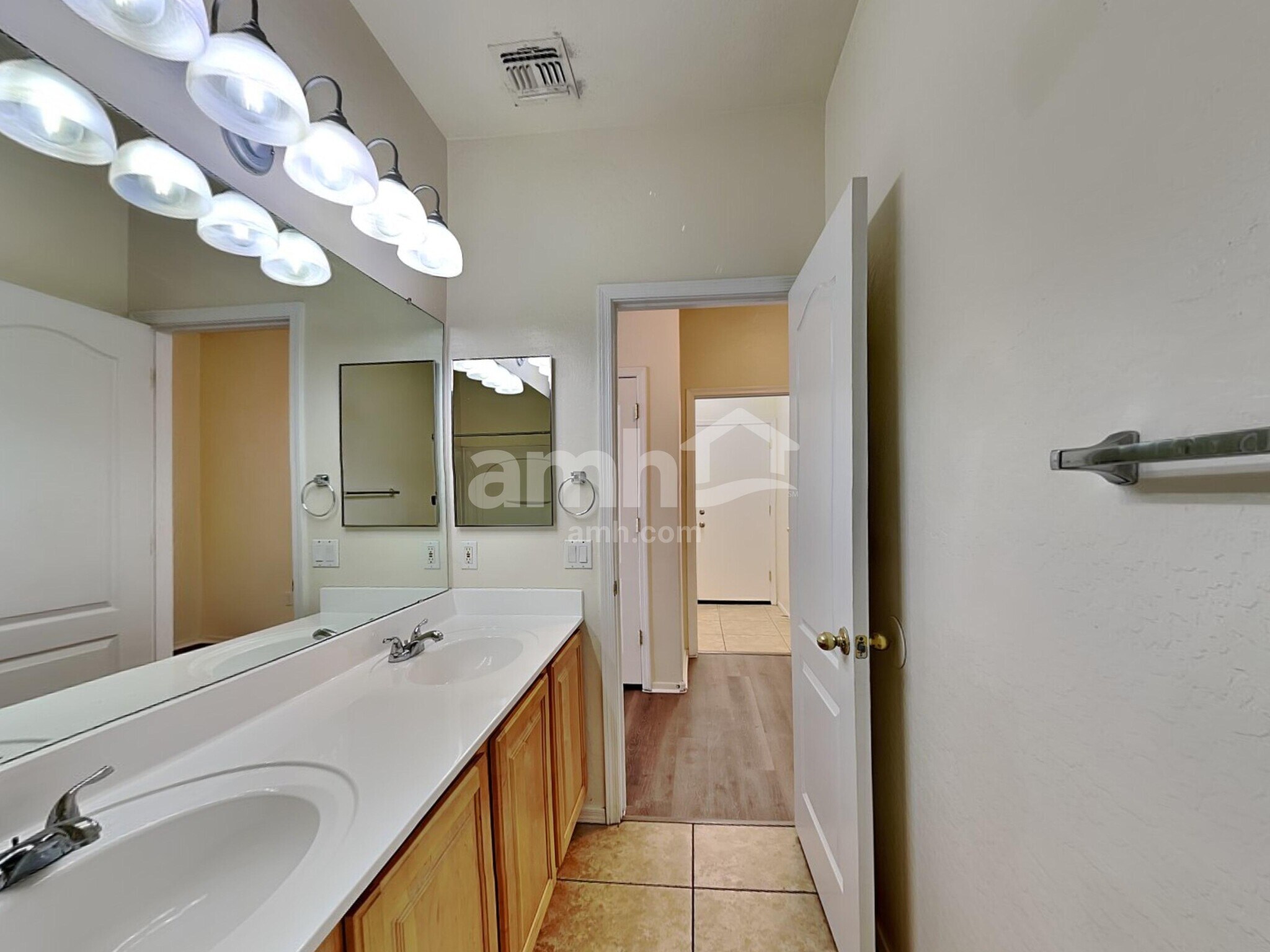 Building Photo - 16209 W Gelding Dr