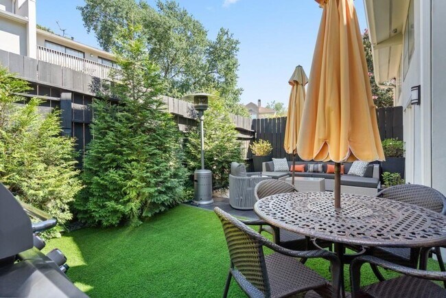 Building Photo - 3 Gilbert Trail NE