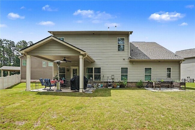 Building Photo - 521 Redchurch Dr