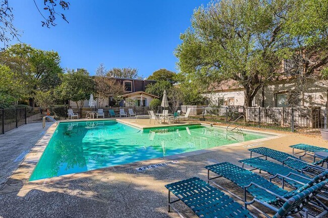 Building Photo - 7801 Shoal Creek Blvd