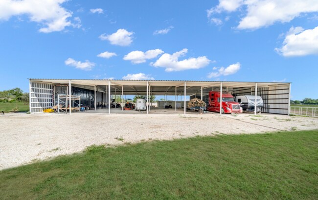 Building Photo - 11791 Kinney Rd