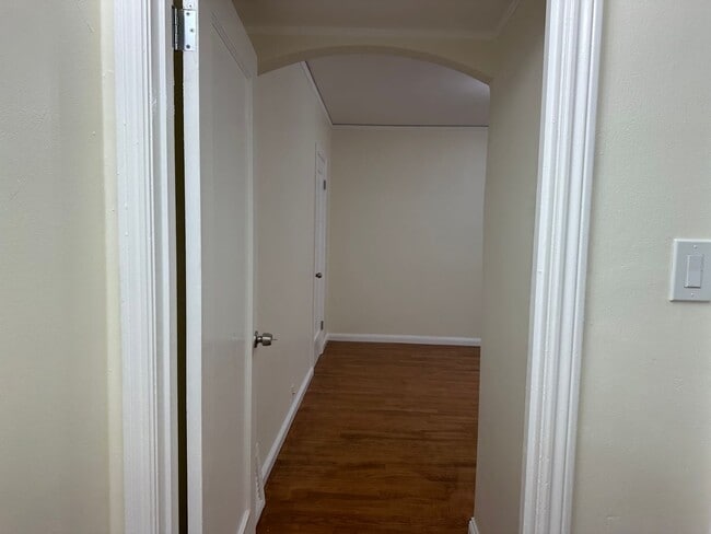 Building Photo - EPIC REA - Great Corner Lakeside Home - 3 ...