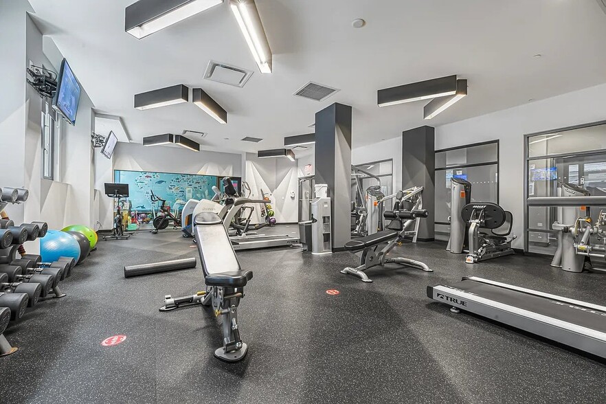 Building Photo - 181 Front St