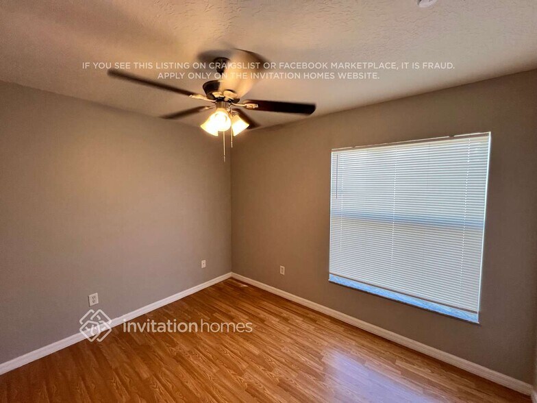 Building Photo - 5341 NW Aloha St