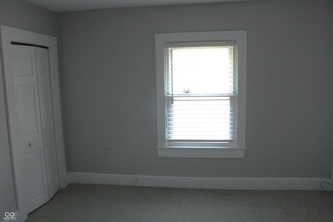 Building Photo - 1216 N Oakland Ave