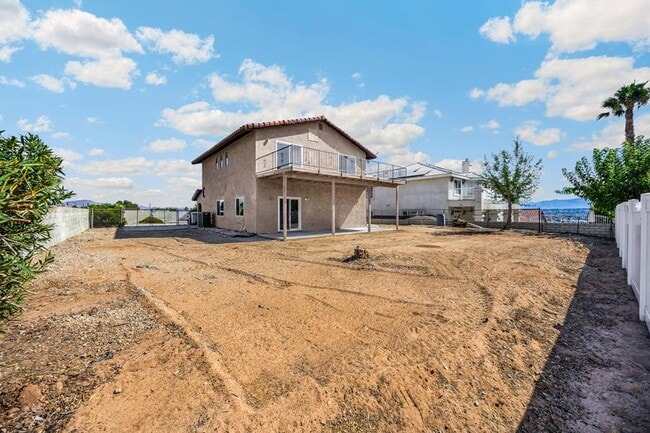 Building Photo - 17705 Vista Point Dr