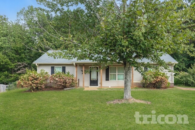 Building Photo - 106 White Creek Loop