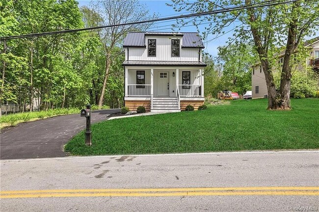 Primary Photo - 386 Lakeside Rd