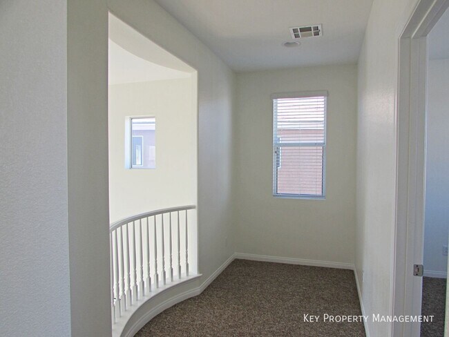 Building Photo - 722 Bighorn Creek St