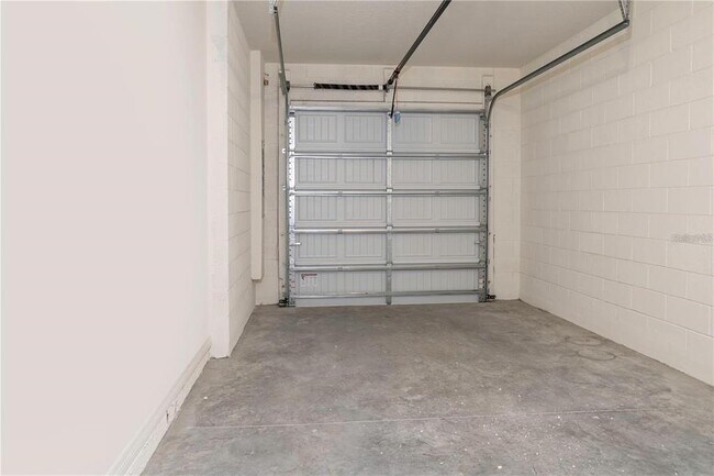 Building Photo - 1389 Yellow Finch Dr