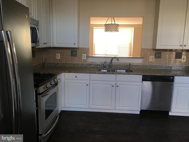 Building Photo - 2253 Journet Dr